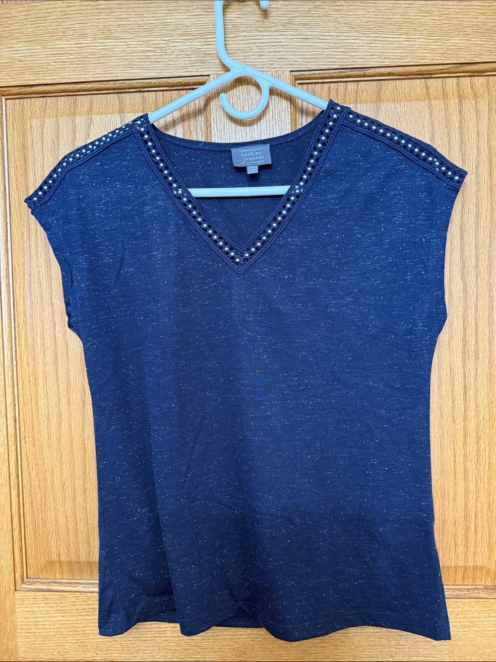 Beaded V-Neck Short Sleeve Tee - Navy
